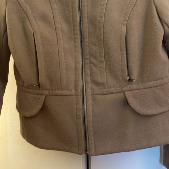 🐾 Express size a tan blazer - Picture 3 of 11